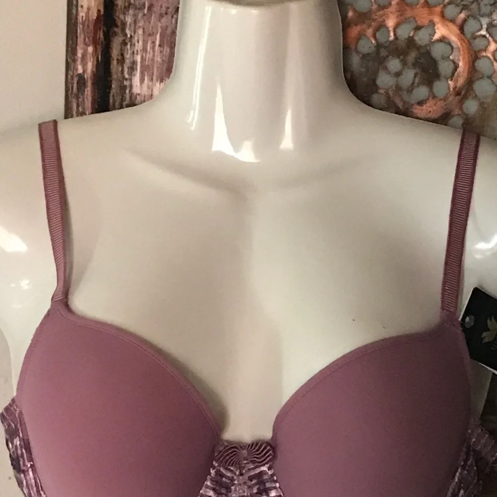 WACOAL LA FEME underwire T-shirt bra - Picture 2 of 13